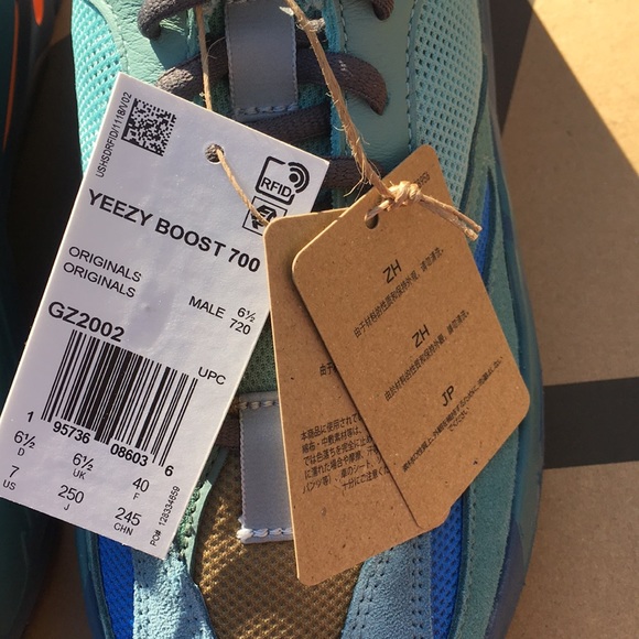 Brandnew Adidas Yeezy Boost 700 Azure Size 7 Men’s/9Womens - Picture 10 of 14